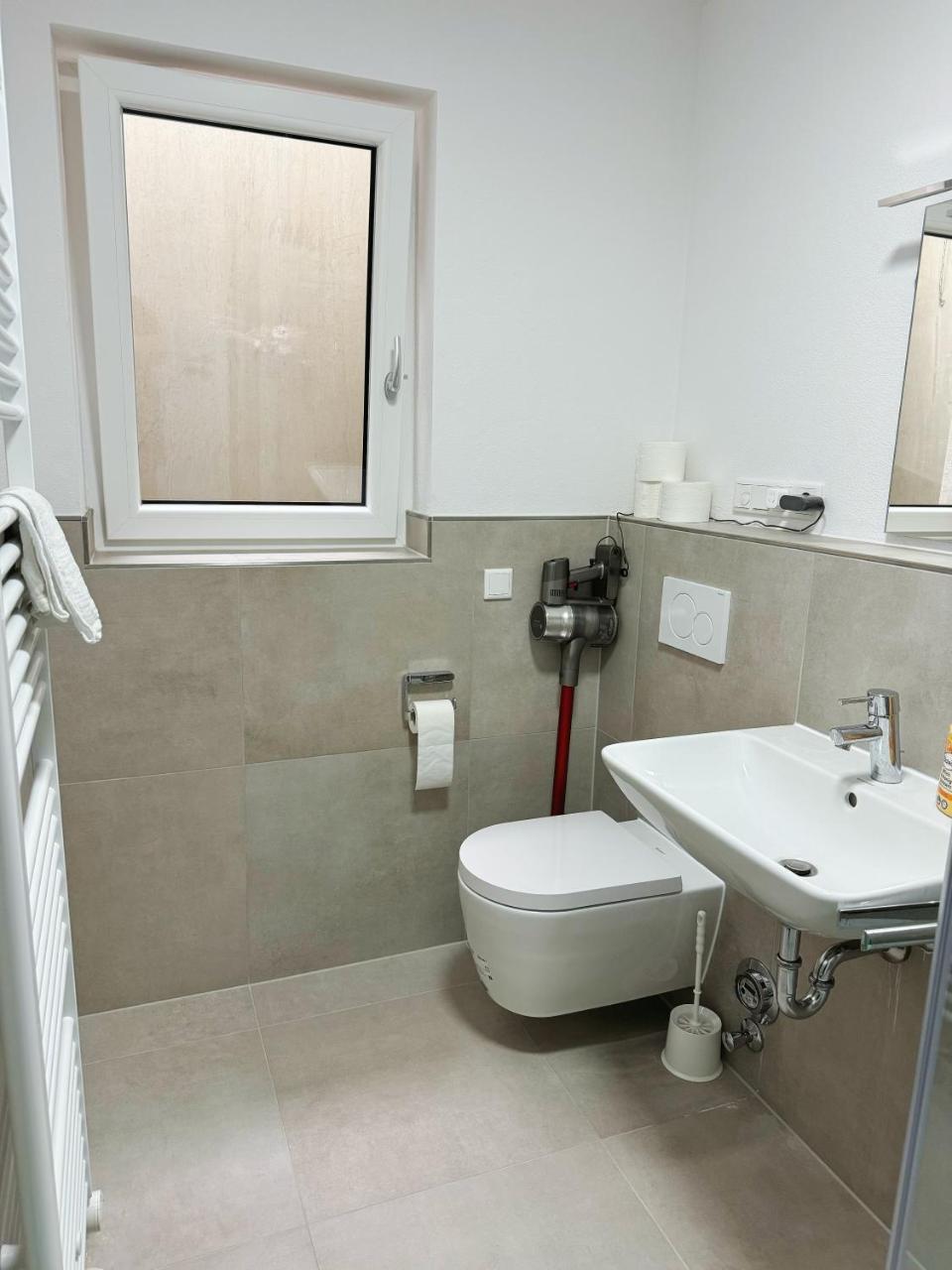 Emma Gardencity Basement Flat 1