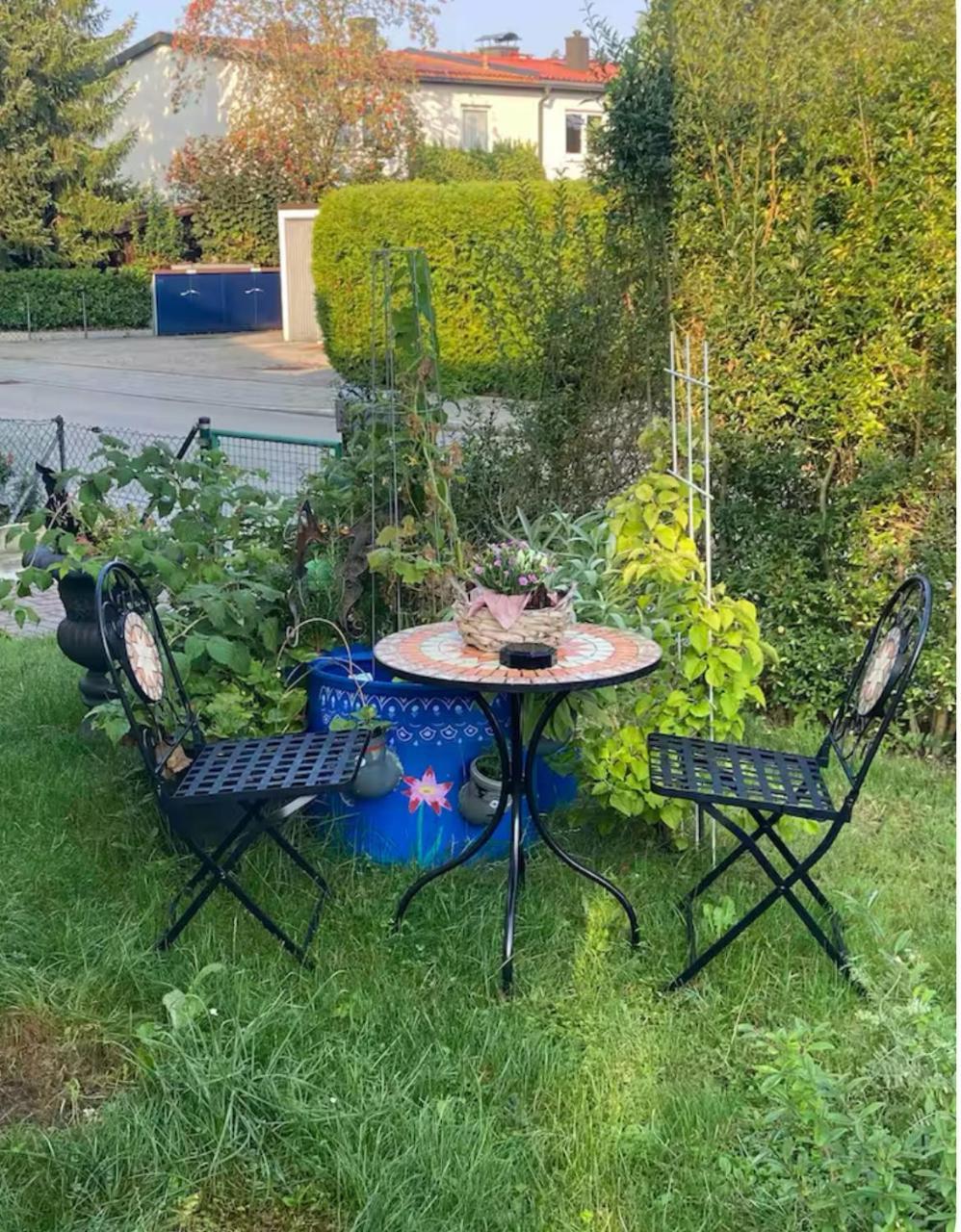 1 Privatzimmer Mobliert Gut Ausgestattet Und Gute Anbindung Bus Bahn 1