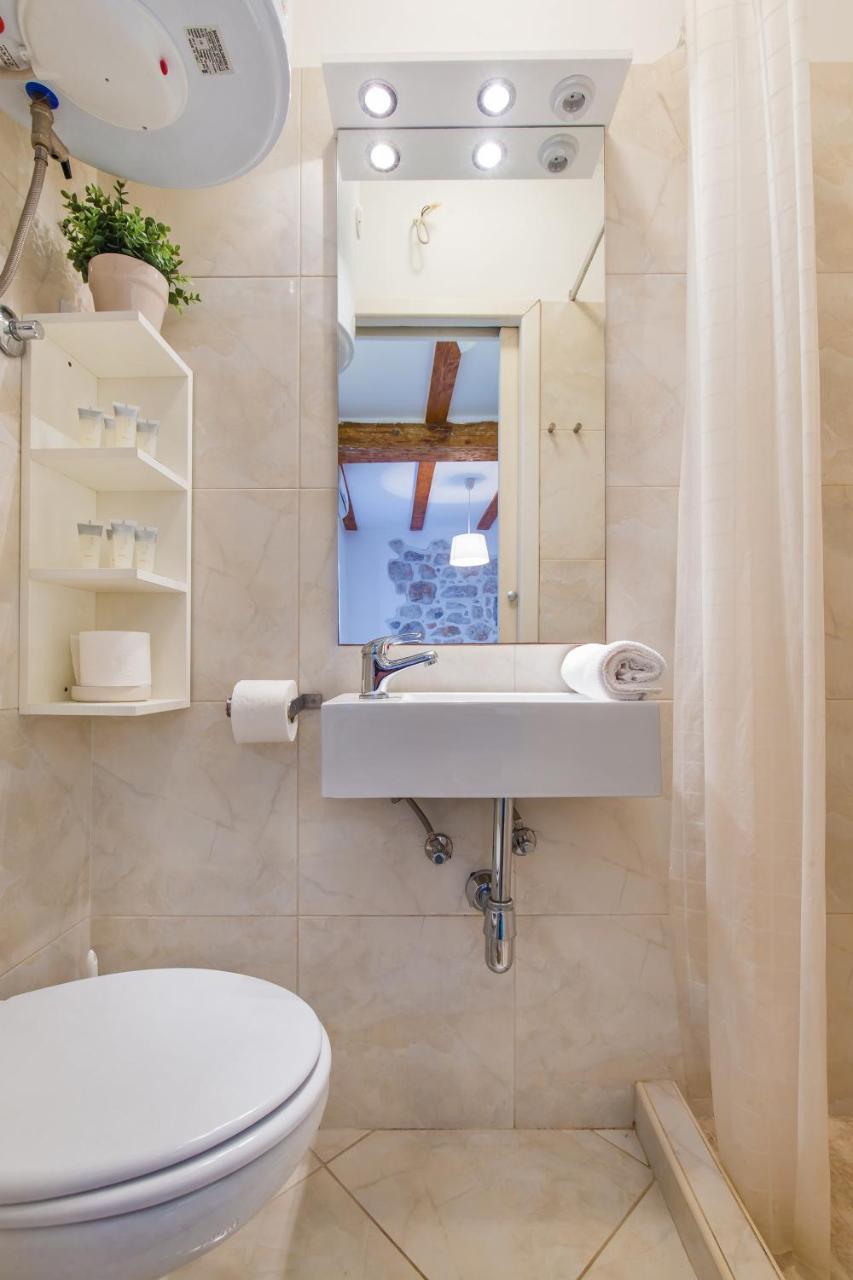 City Walls by Irundo 2