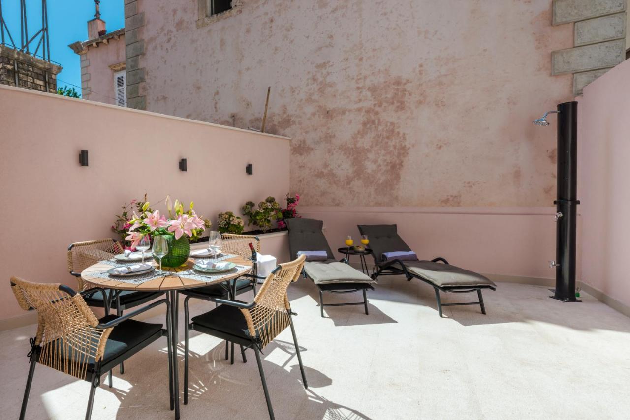 Villa Flores Luxury Apartment