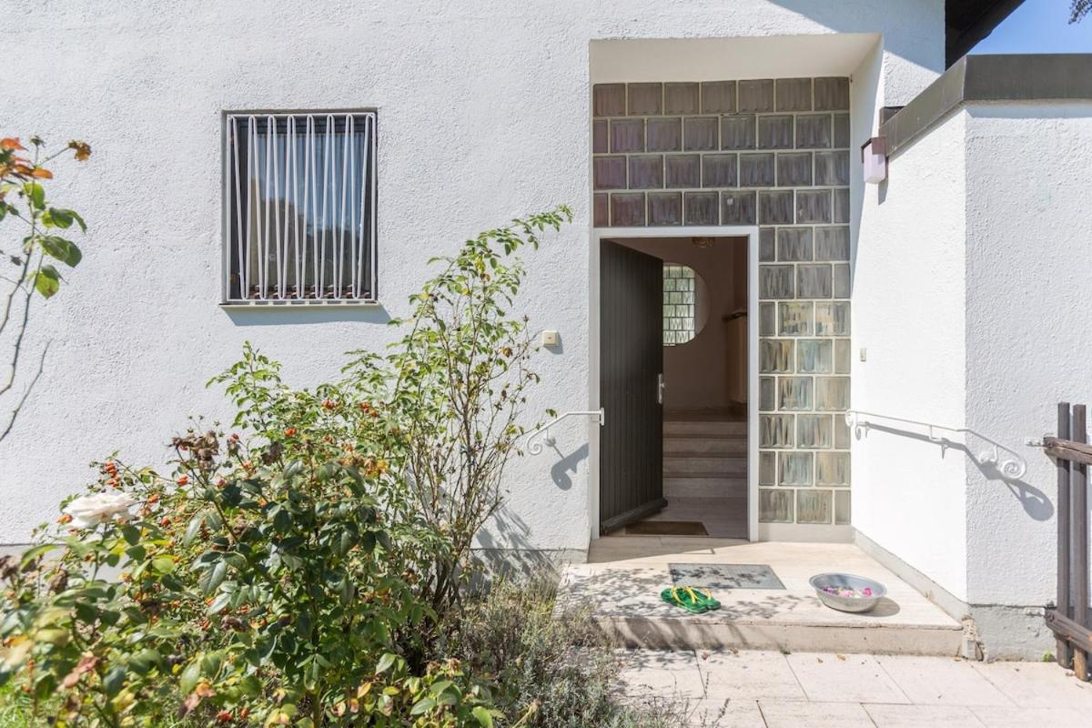 Peaceful And Convenient - Detached House Munich, Grunwald