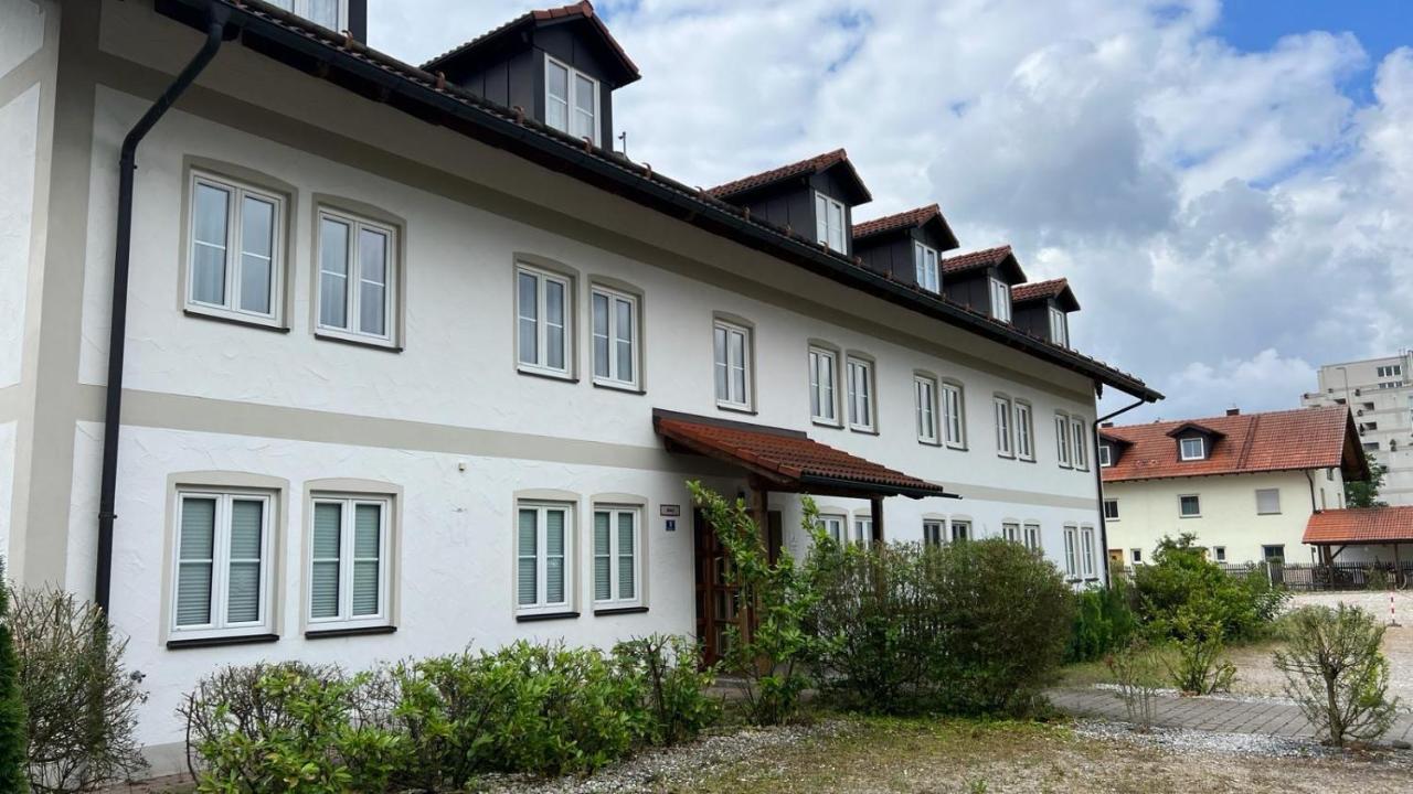 Apoli24 (Adults Only) 1