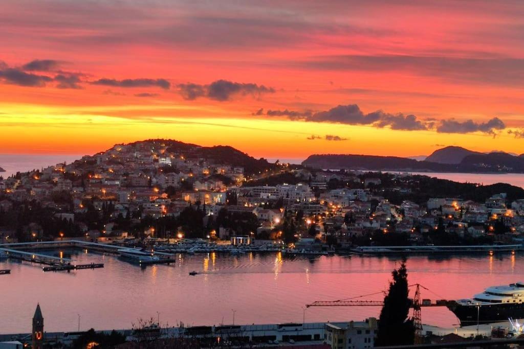 Walking Distance Old Town 120m2,Garden,View,Garage 1