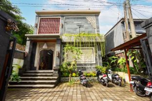 Graha Shanti Guest House 1