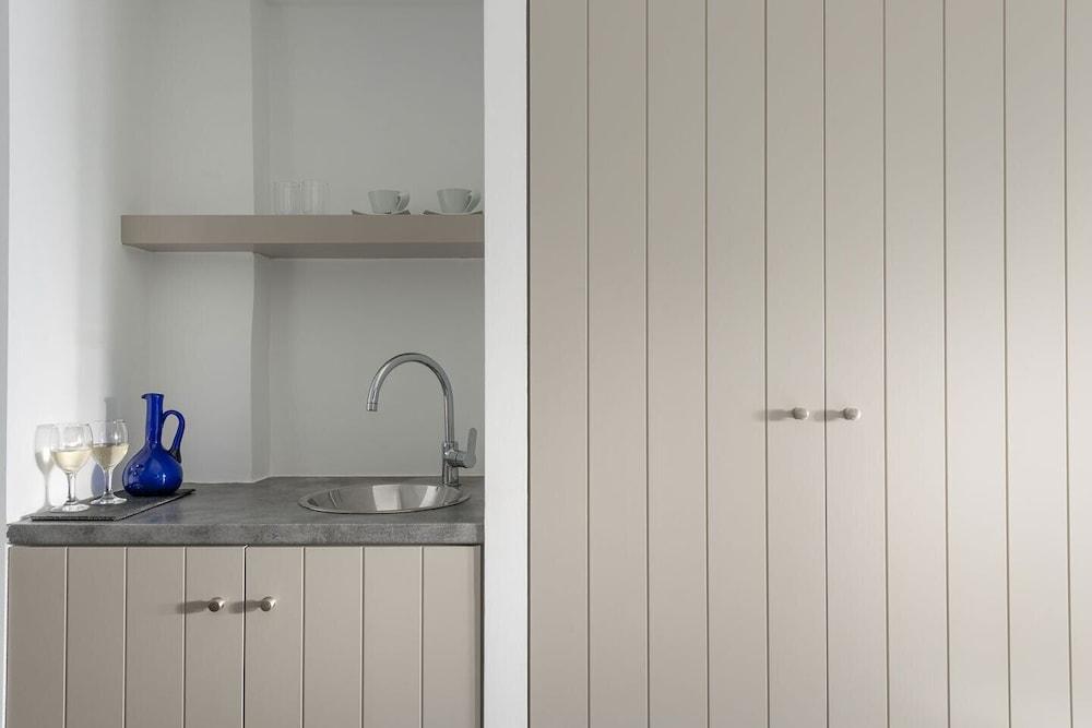 Mardanza Krokos Suites 1