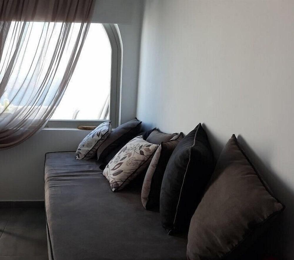 Mardanza Krokos Suites 2