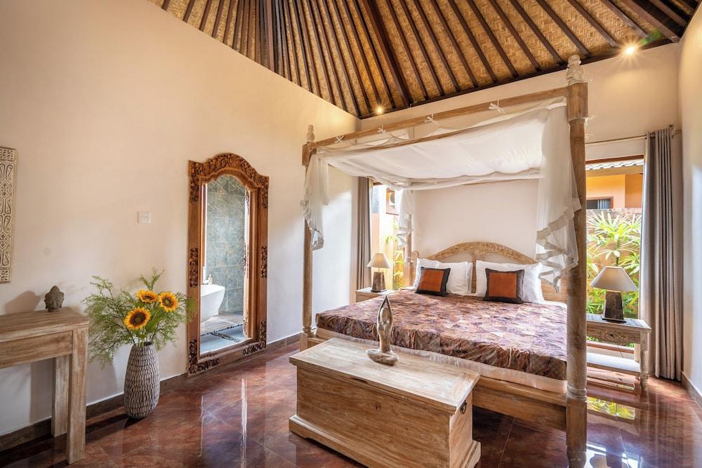 Genie Private Villa by Travellink Bali 1