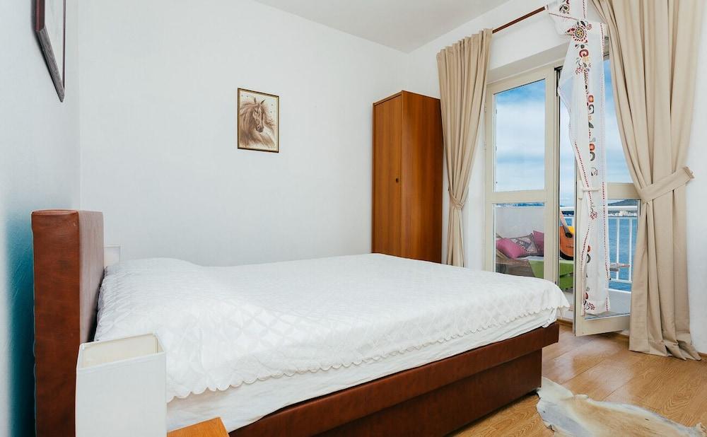 Apartment the View 1