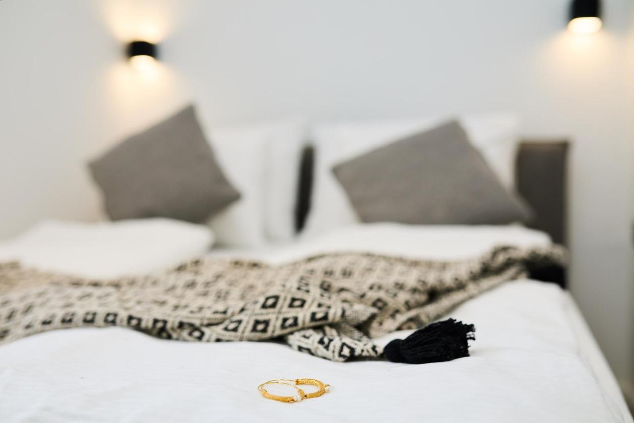 Black Water Bay House 1