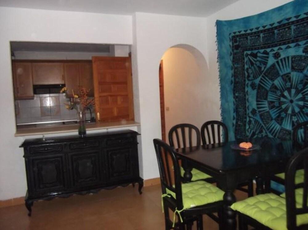 Atlanterra Apartment 103388 by Mo Rentals 2