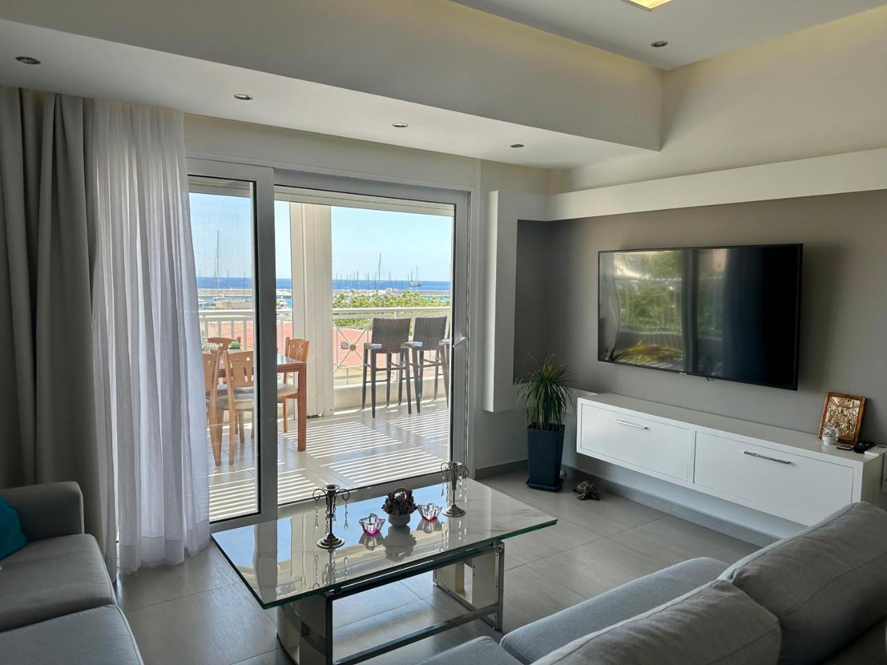 Blue Marine View Apartment 2