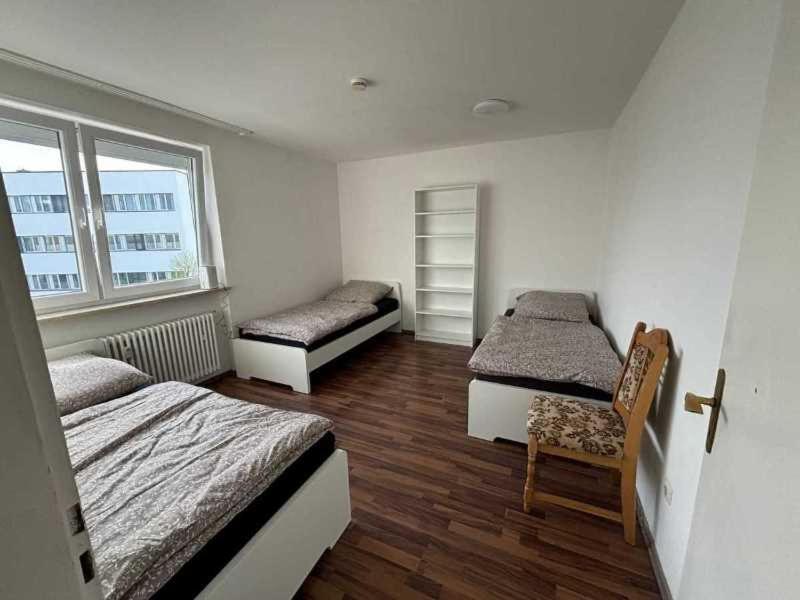 Penthouse Haar (Adults Only) 1