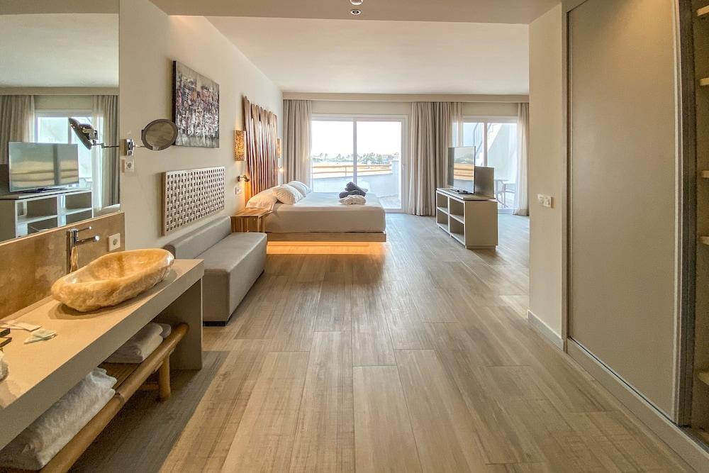 Hotel Zahara Beach & SPA (Adults Only)