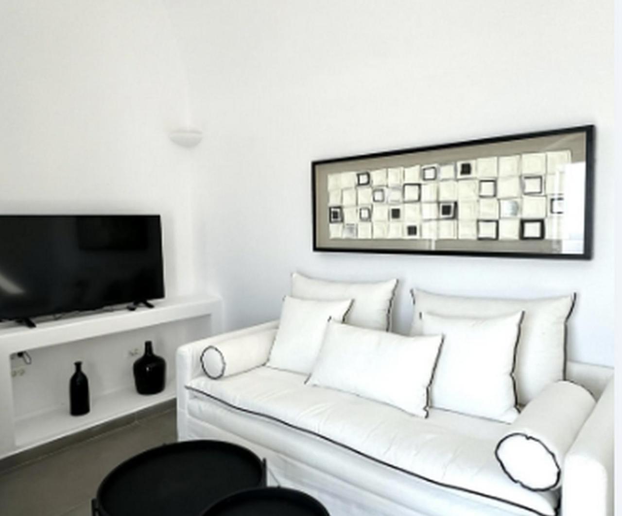 Premium Santorini Villa Villa Campbell 1 Bedroom Spectacular Aegean Sea Views Private Outdoor Hot Tub Imerovigli 2