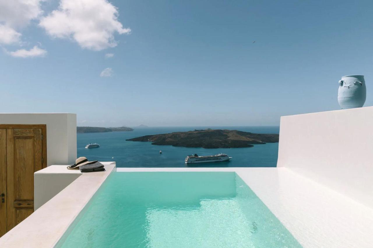 Luxury Grand Santorini Villa 3 Bedrooms Unforgettable Caldera Sea Views & Outdoor Hot Tub Fira 2