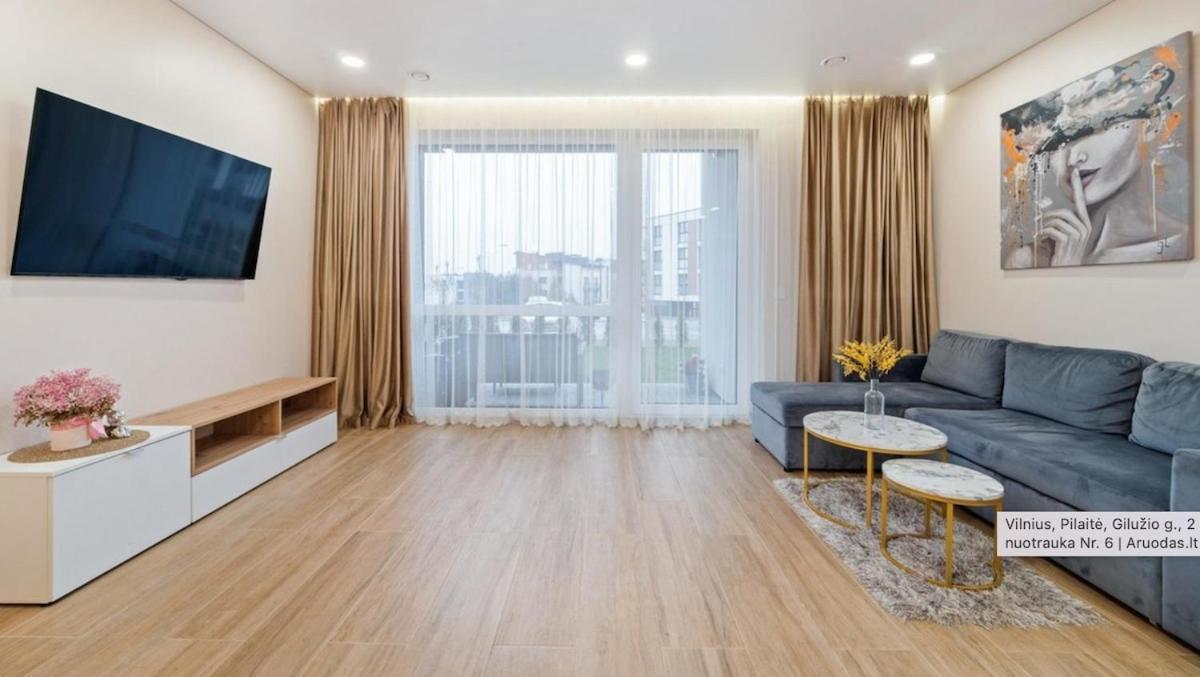 Modernus Butas Prie Ezero 1