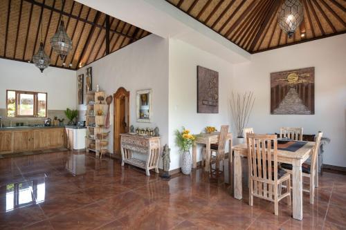 Genie Private Villa by Travellink Bali 1