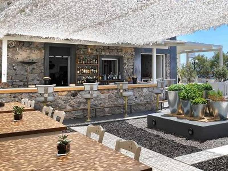 Anemos Beach Lounge Hotel 2