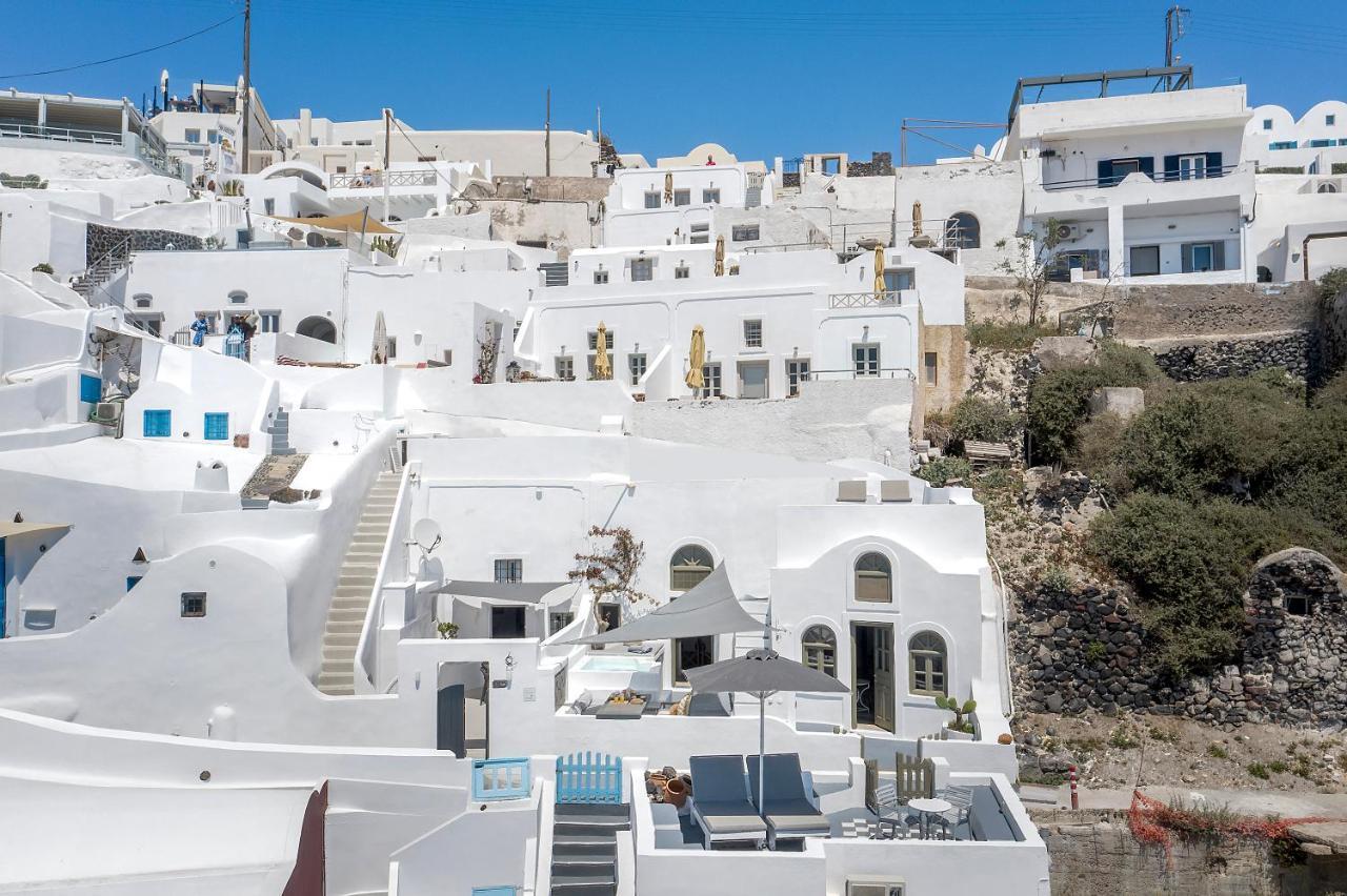 Chess House - Santorini Traditional Home 1