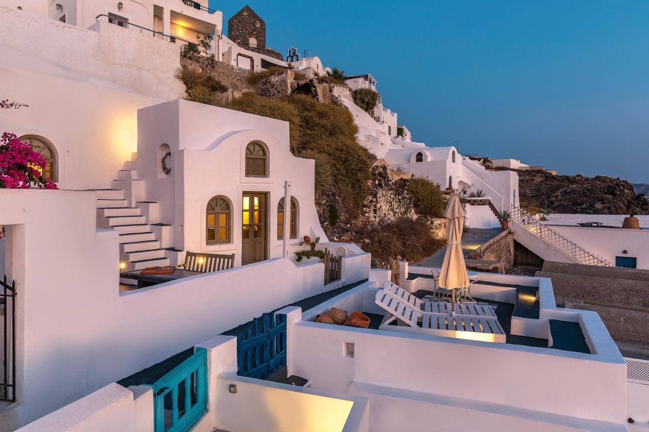 Chess House - Santorini Traditional Home 2