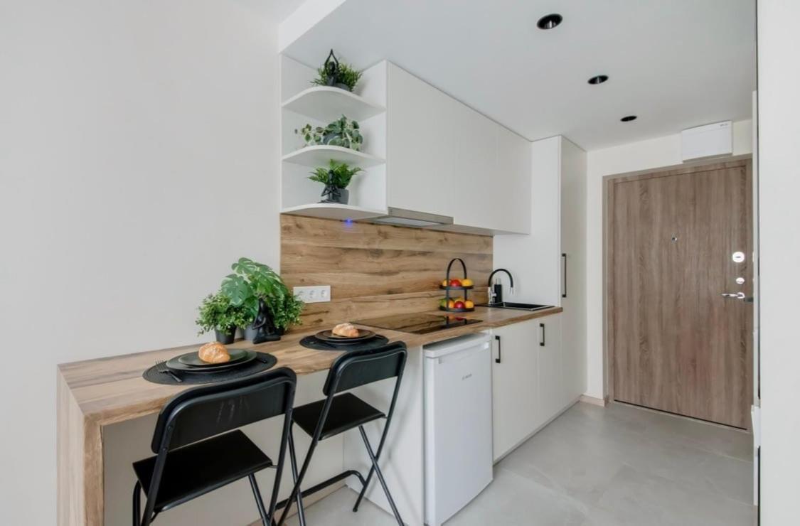 Green Apartment (Adults Only)