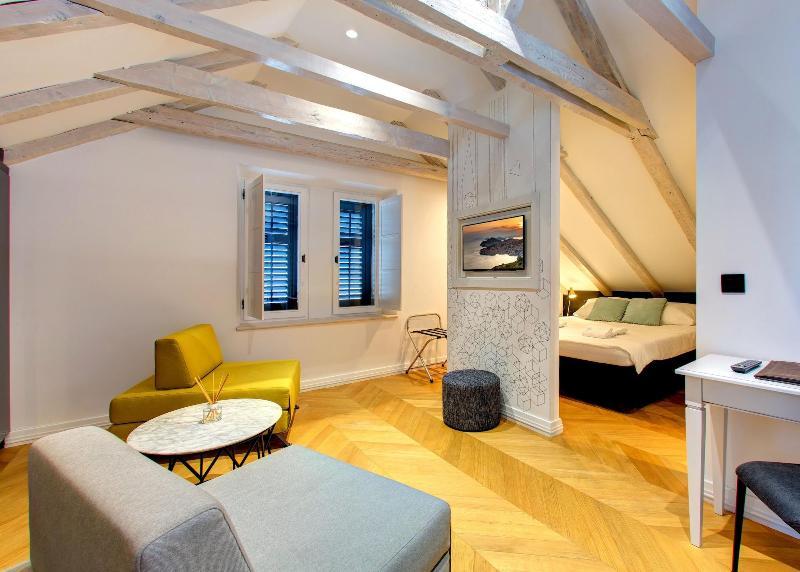 Forty Four Guest House 1