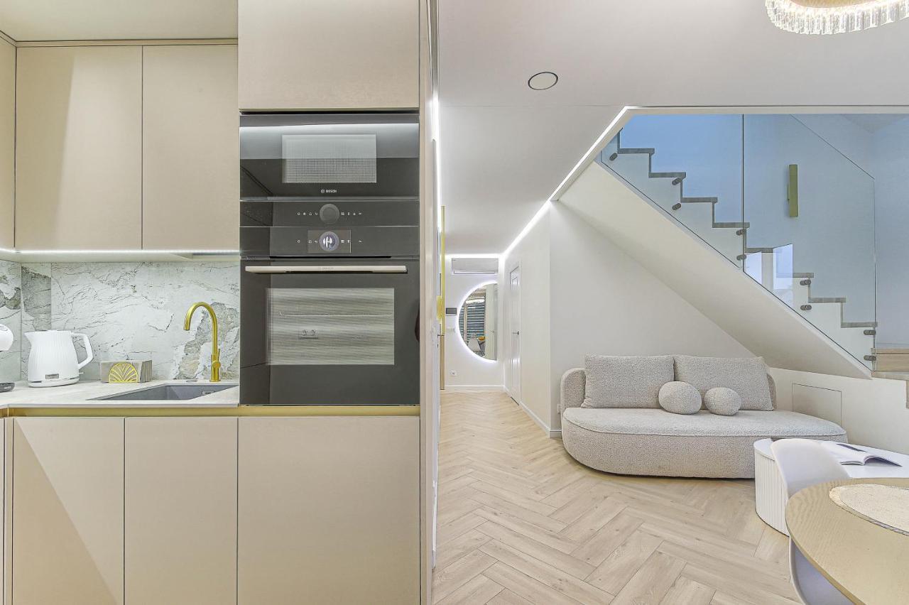 Premium Apartment X Free Parking X 24x7 1