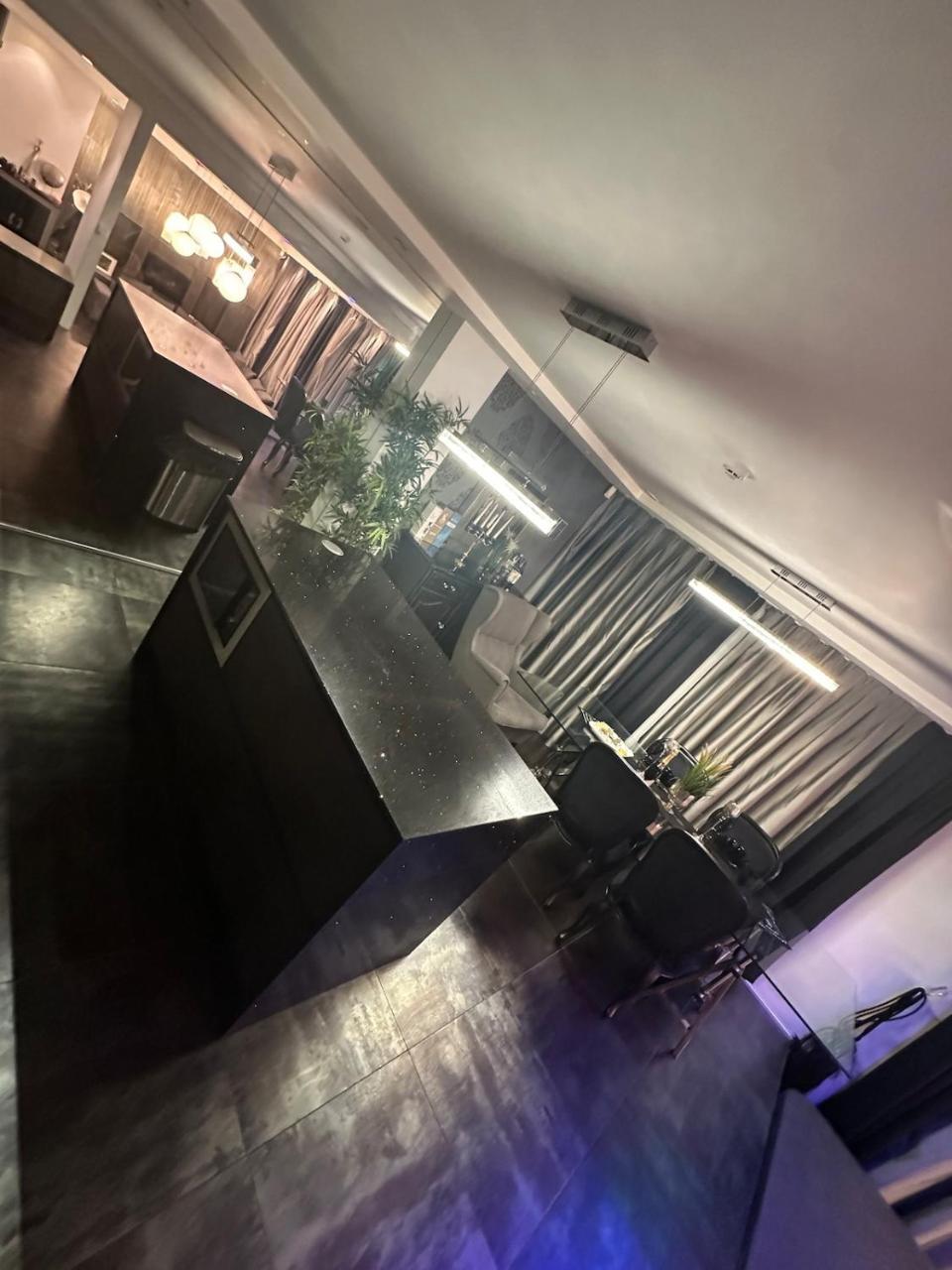 B&M Jacuzzi Rezidencija Self Check - in 1