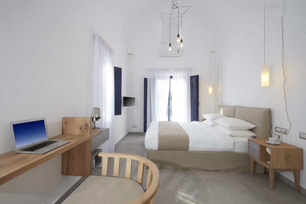 Amor Hideaway Villas 1