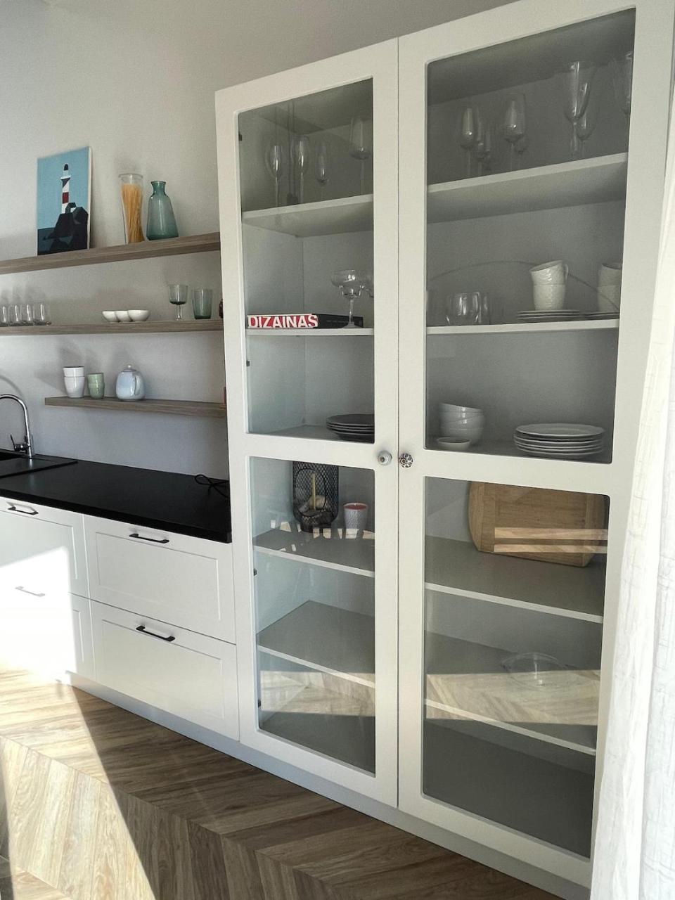 Bright And Airy 65 Sqm Apt in Old Town Steps Away 1