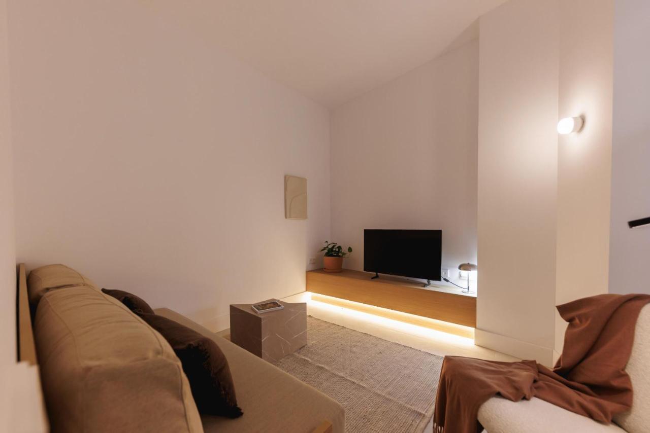 Bravissimo Vivaldi 2-3d, Monthly Apartment 1