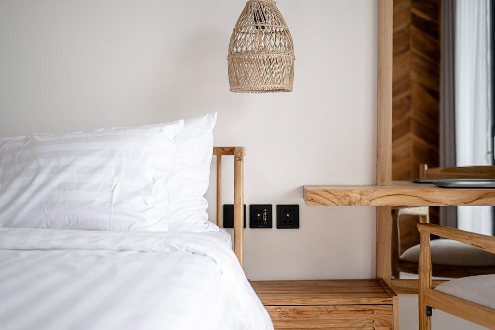 Berapi Villa by Evdekimi - Comfy Retreat with Pool in the Ubud Artistic Center 2