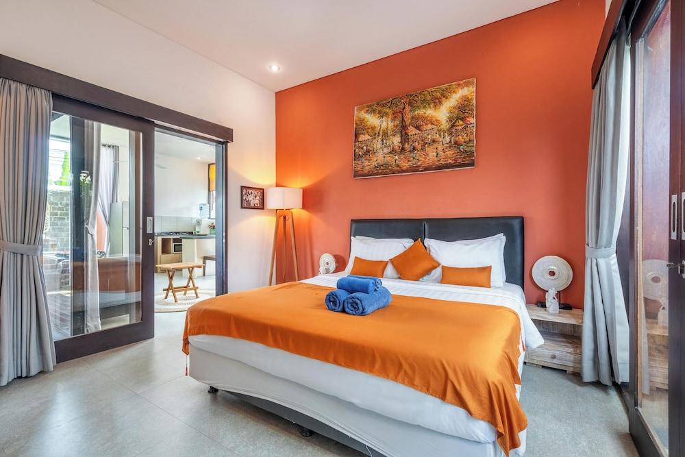 888 Residences - Complex of Private Villas with Pools 2