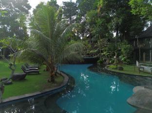 Green Tree House Villa Ubud