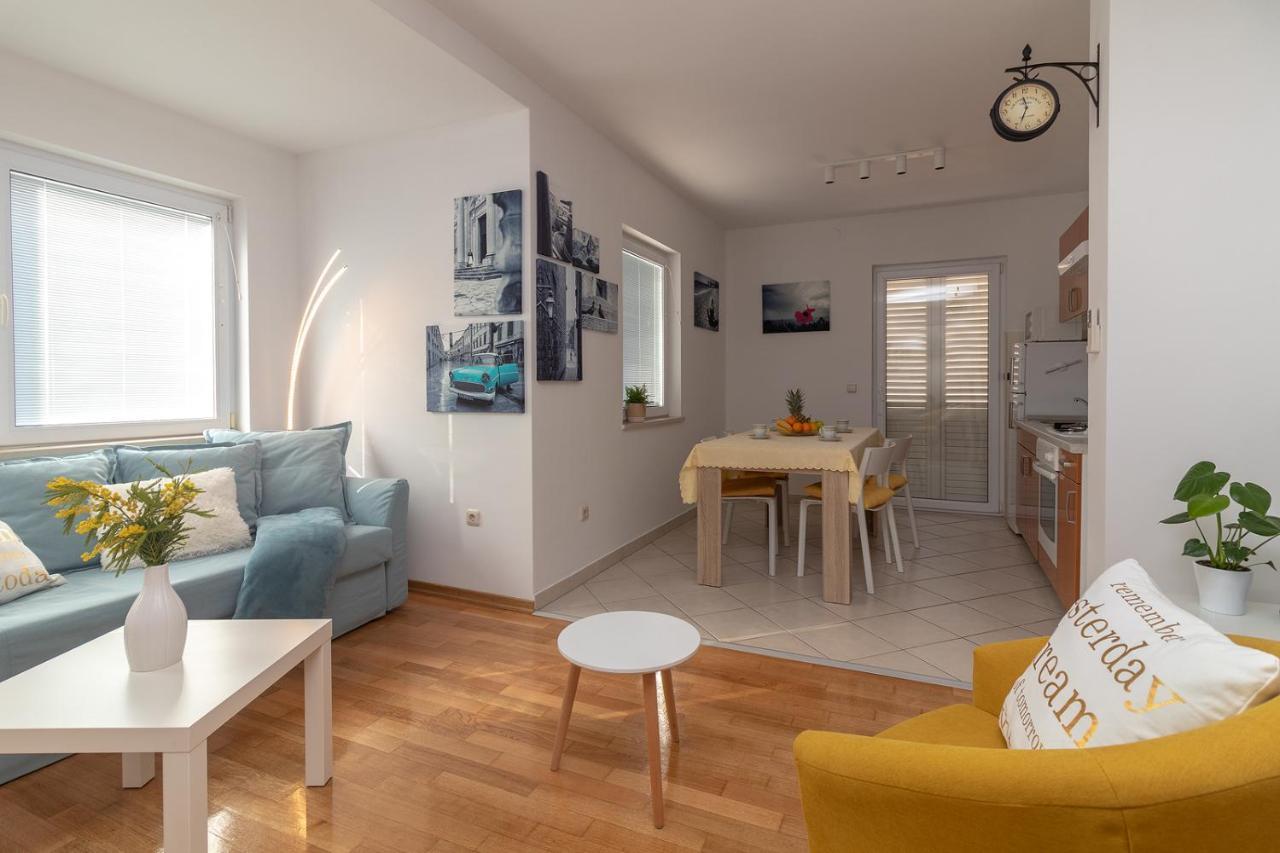 Apartment Nik - Cosy And Stylish 2