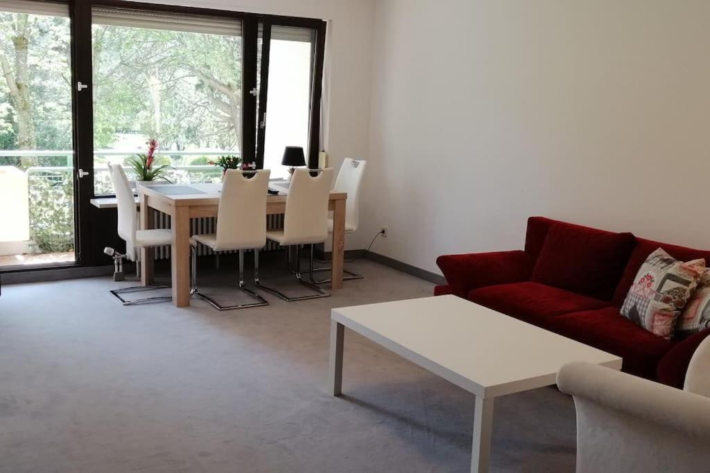 Schone,Ruhige Wohnung Mit Blick in Park (Adults Only)