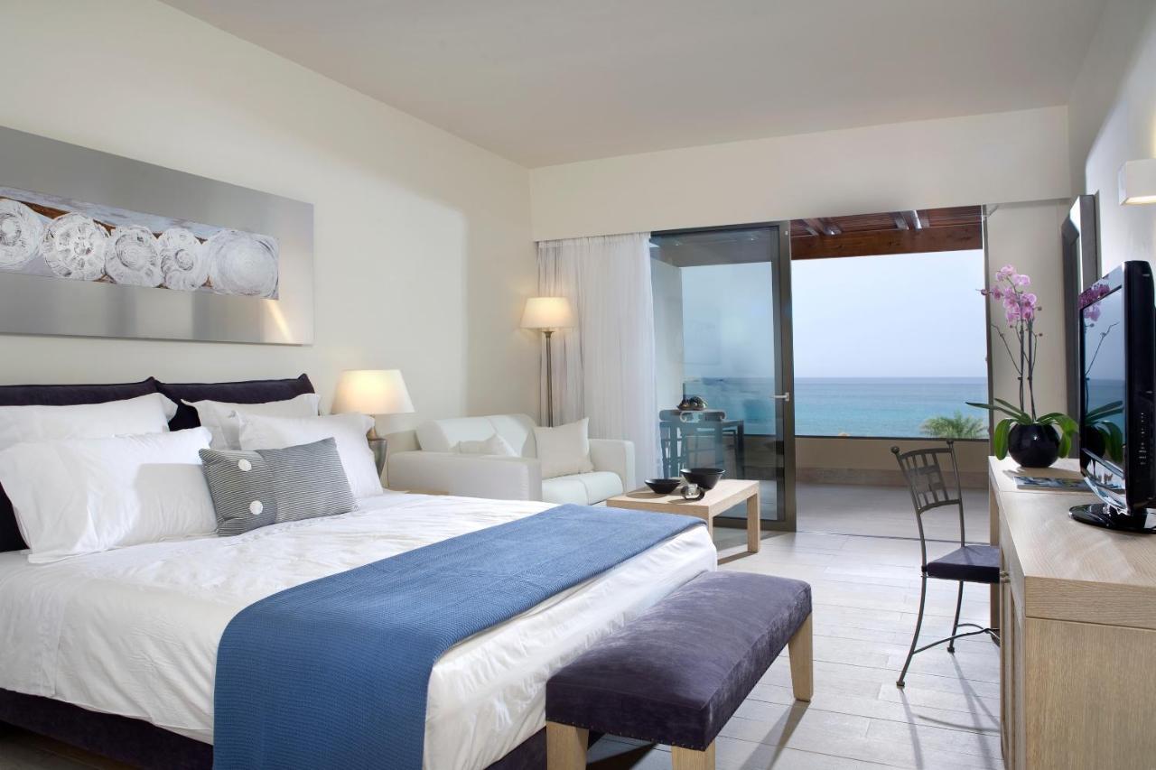 Aquagrand Artistic Luxury Beach Resort (Adults only) 2