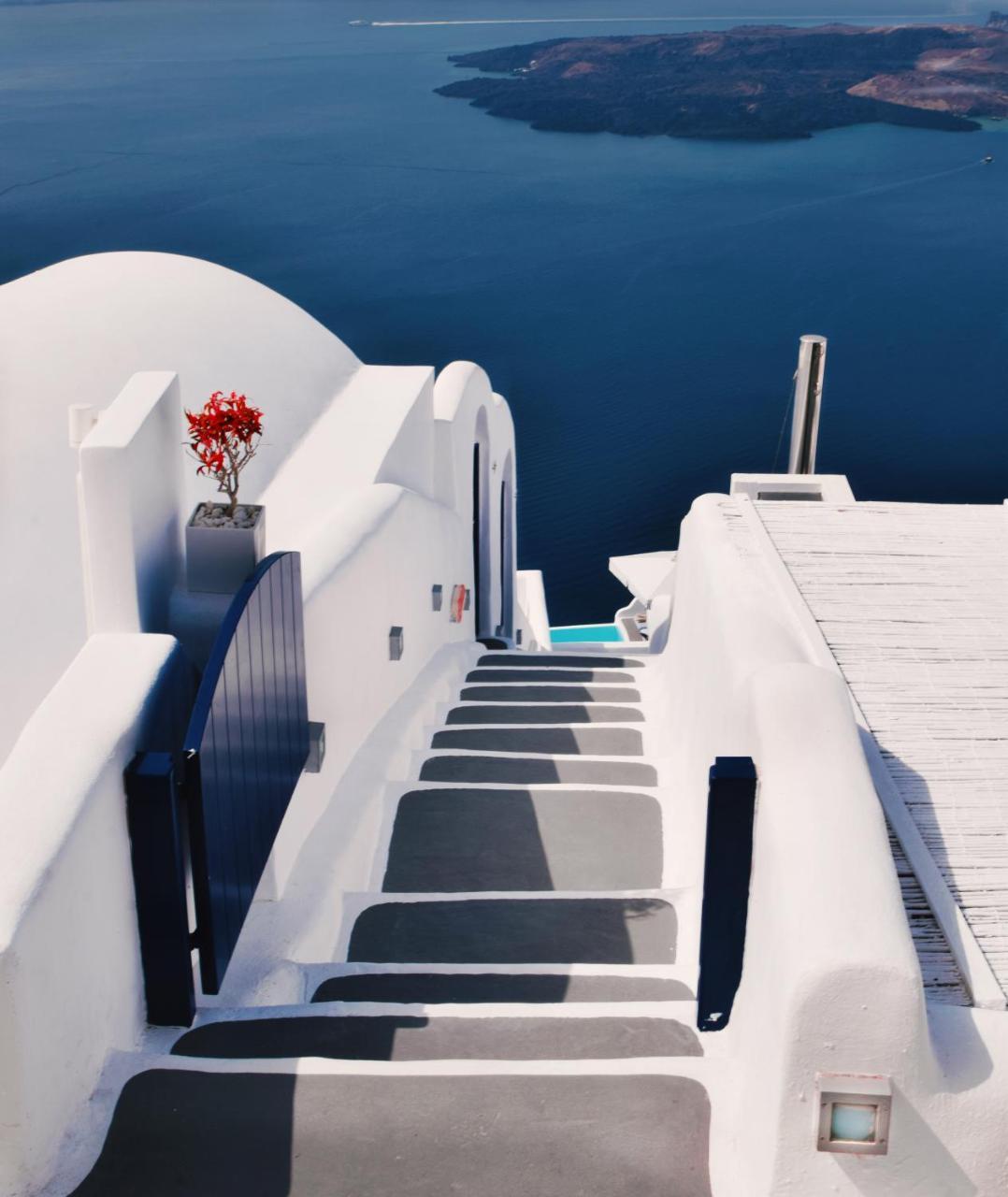 Katikies Chromata Santorini 1