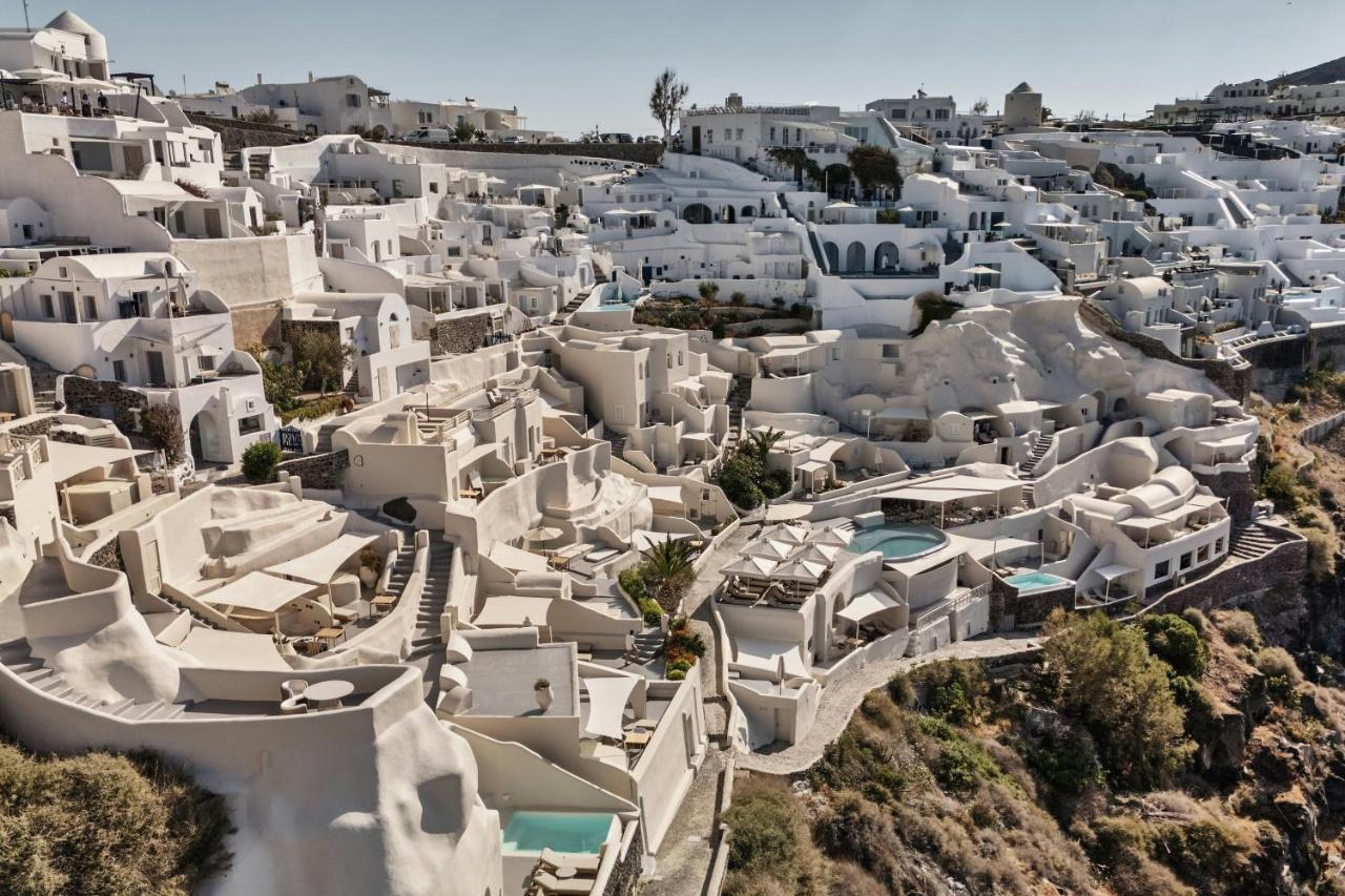 Mystique a Luxury Collection Hotel, Santorini 1