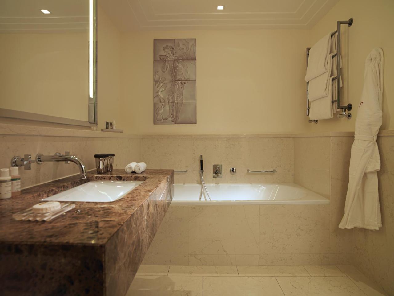 The Charles Hotel, a Rocco Forte Hotel 1