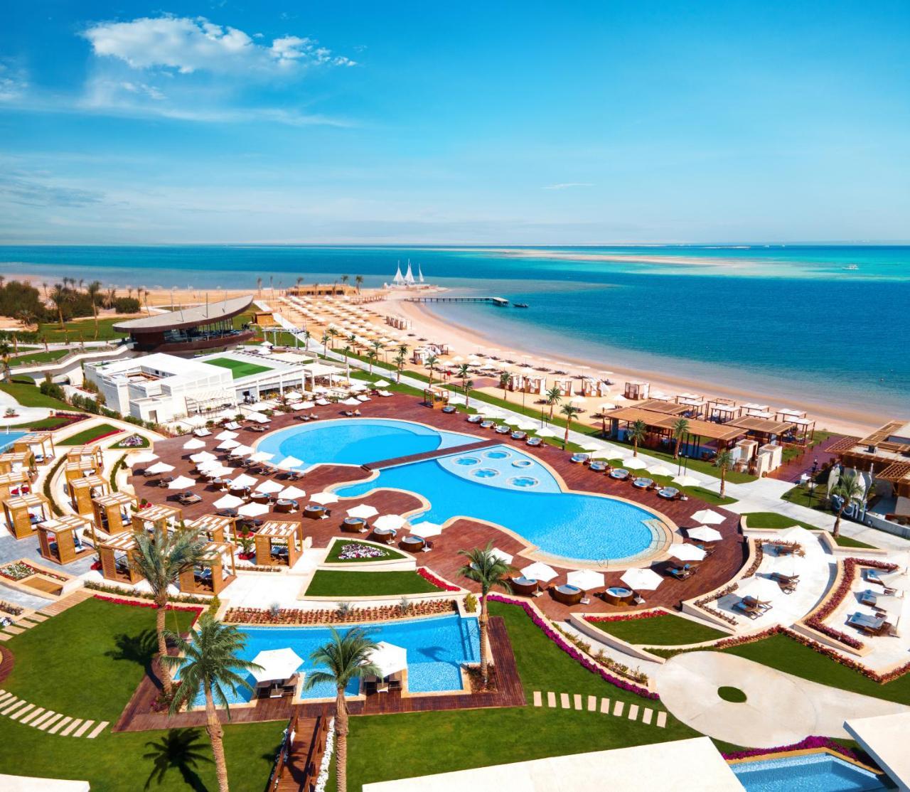 Rixos Premium Magawish Suites & Villas
