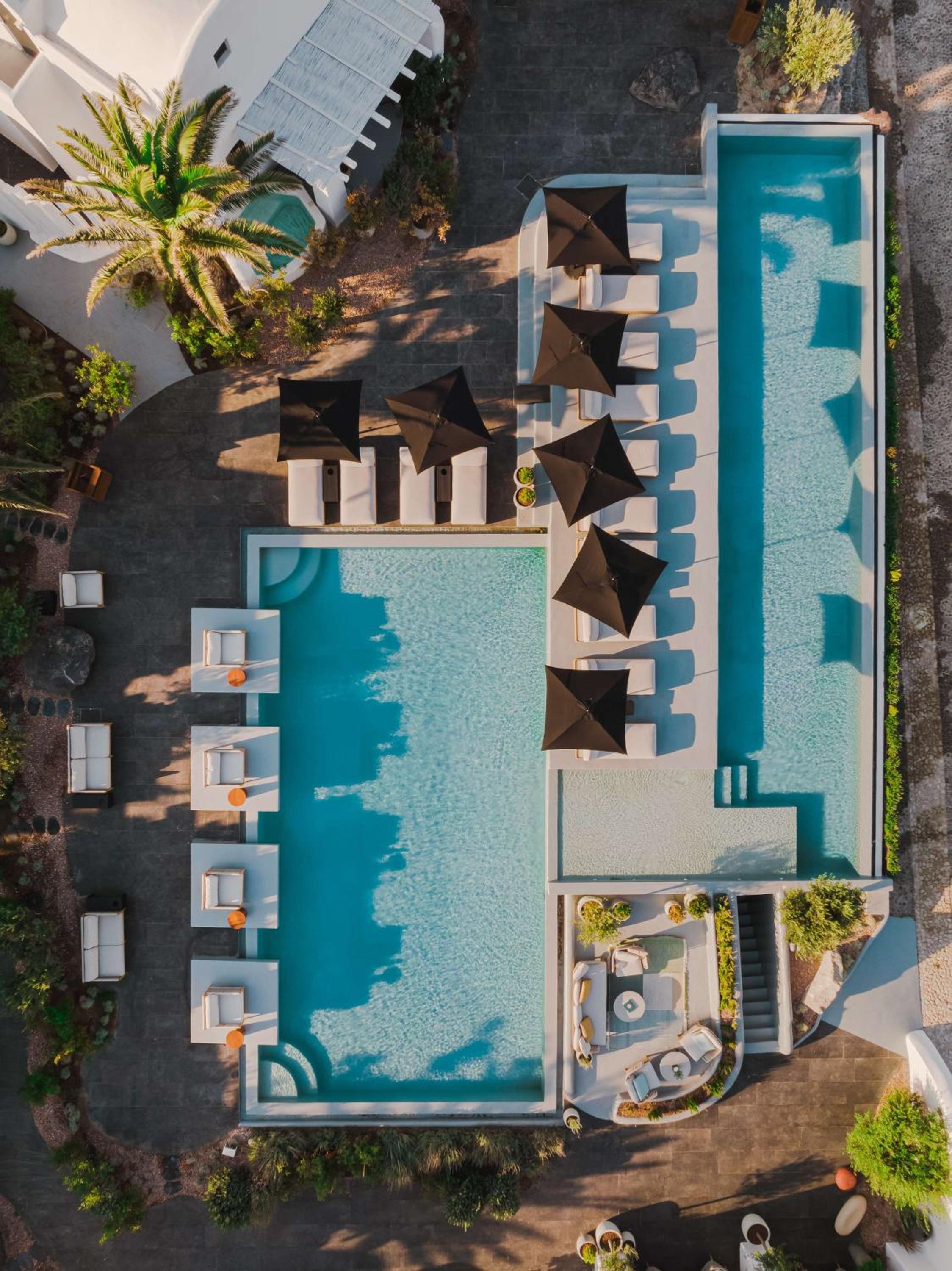 Nobu Hotel Santorini 2