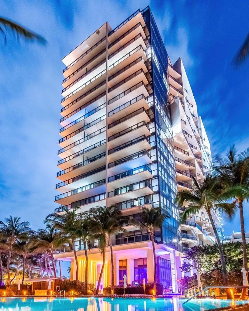 W South Beach Private Luxury Suites 1