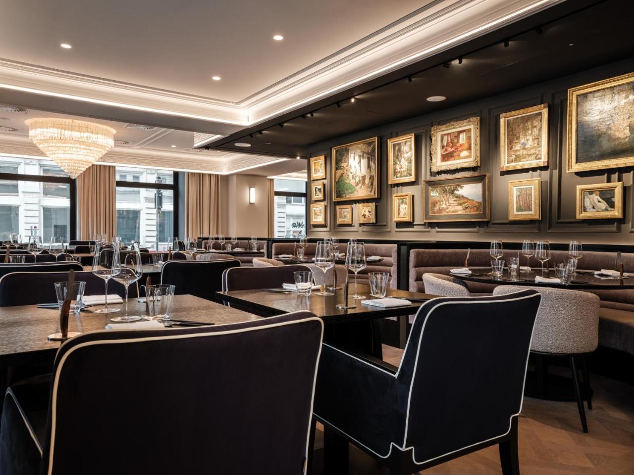 The Amauris Vienna 2