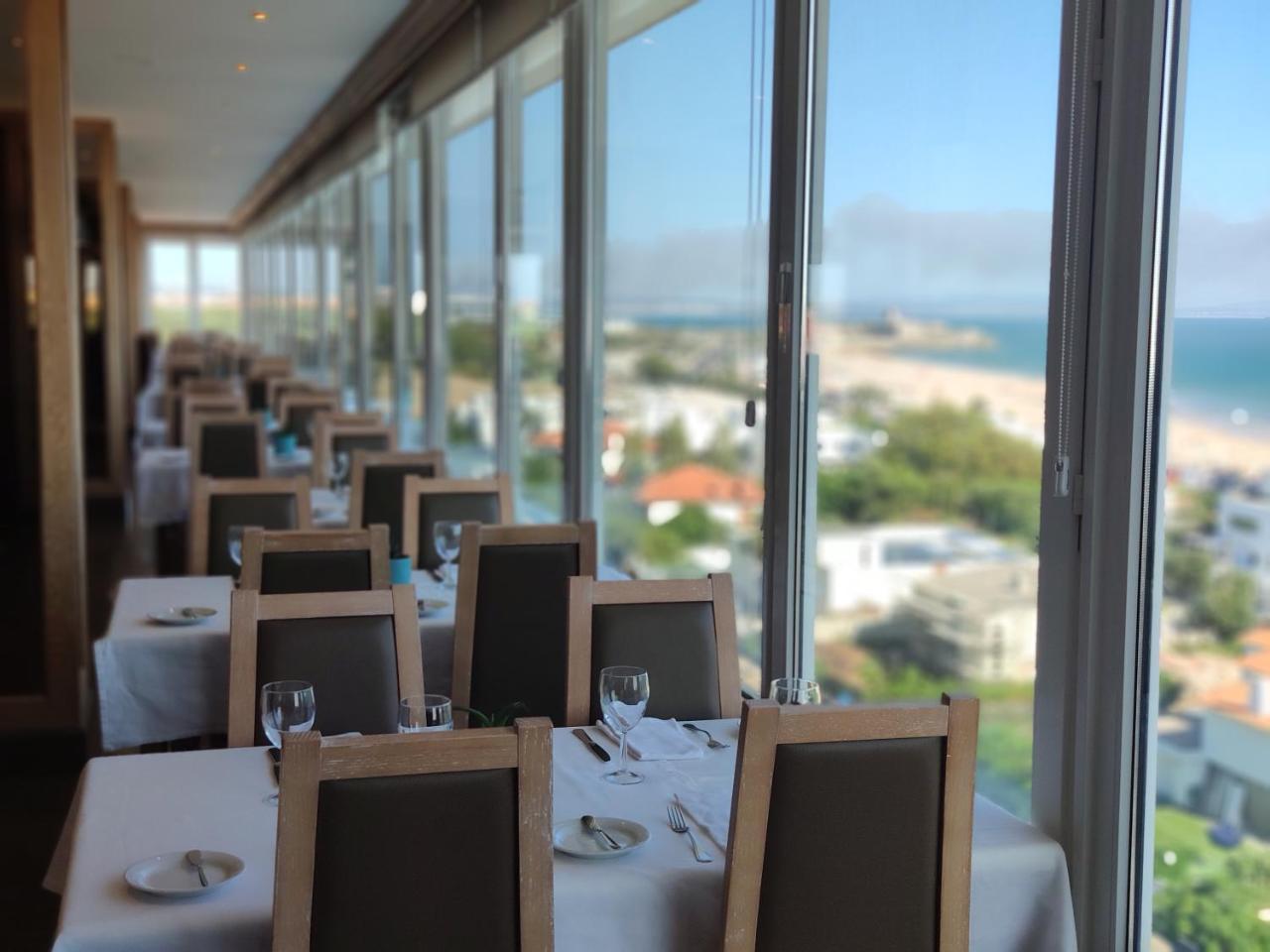 Carcavelos Beach Hotel 2