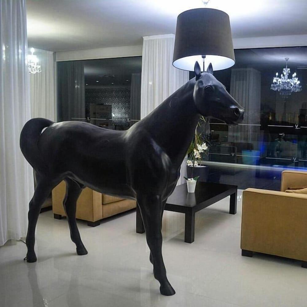 Vrissiana Beach Hotel 2