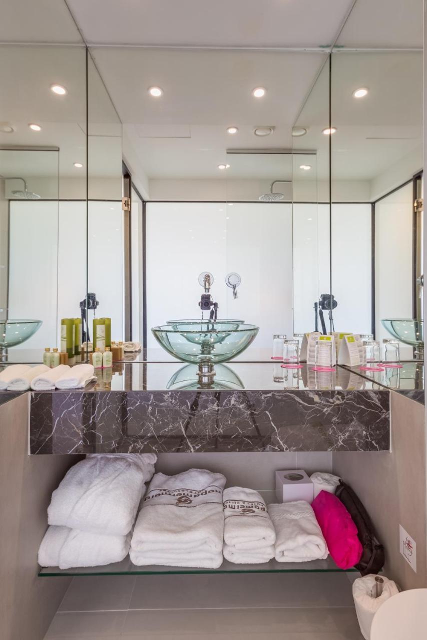 Napa Mermaid Hotel & Suites 2