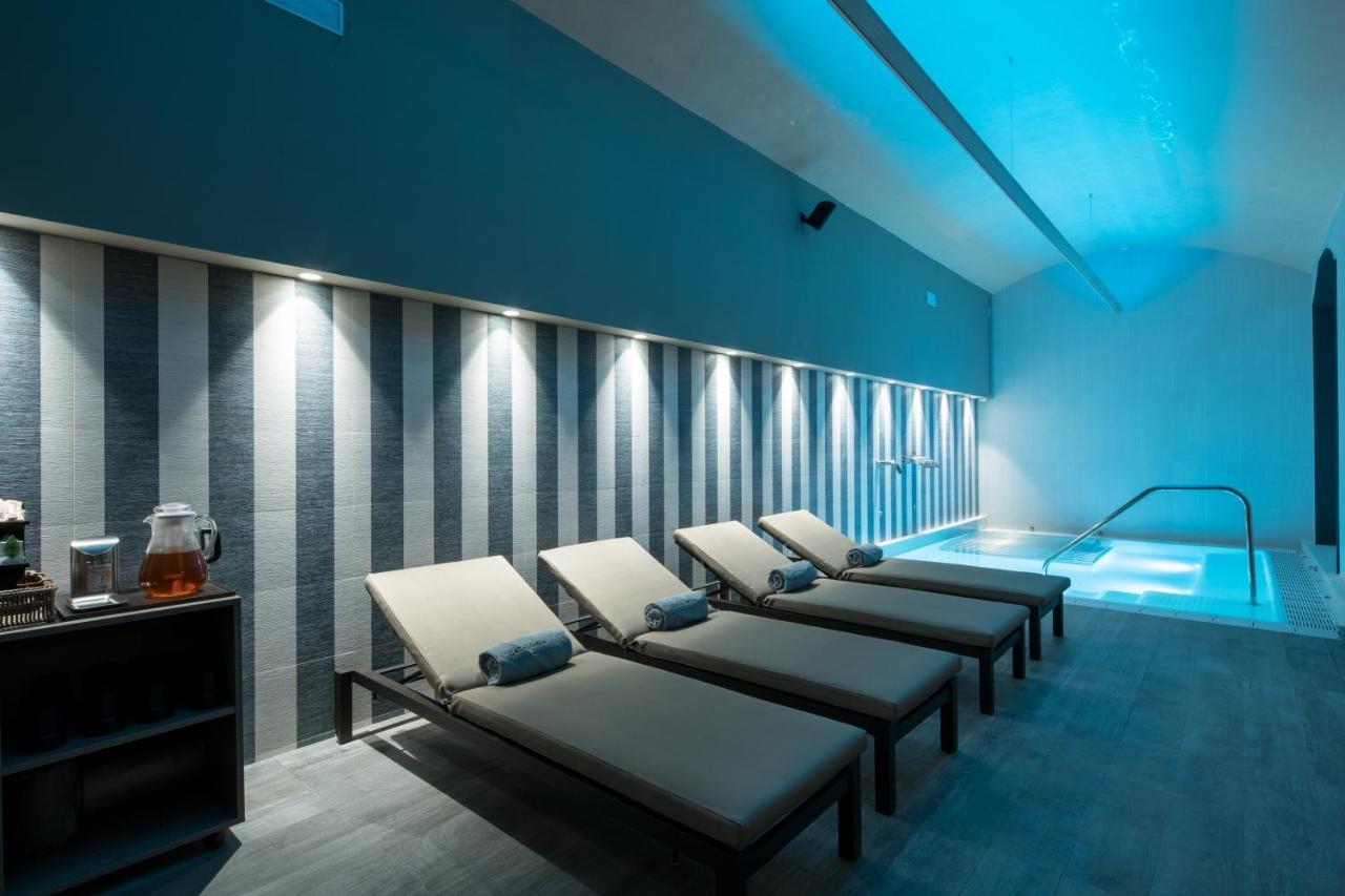 Catalonia Plaza Catalunya 1