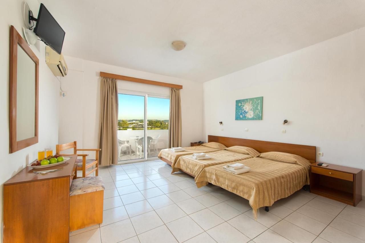 Bayside Hotel Katsaras 2