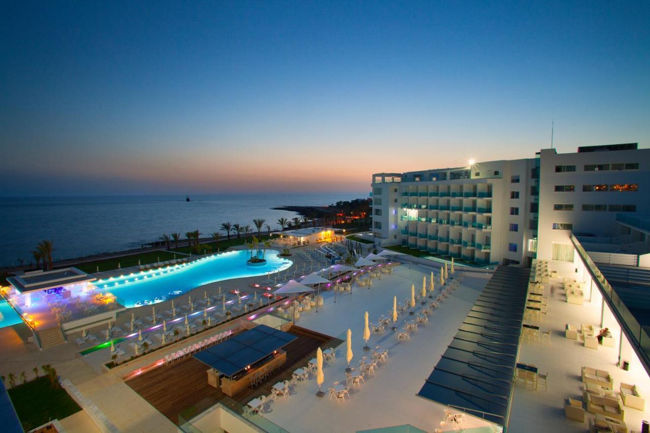 King Evelthon Beach Hotel And Resort